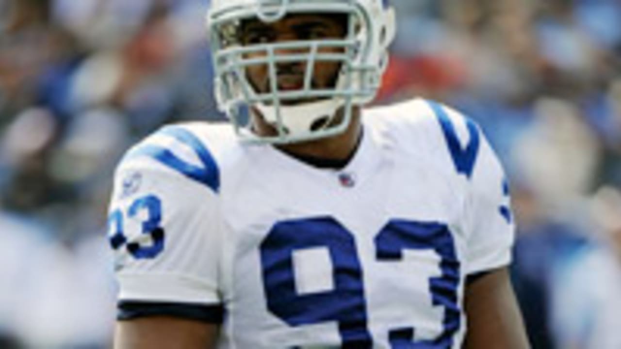 dwight-freeney-120909-spot.jpg