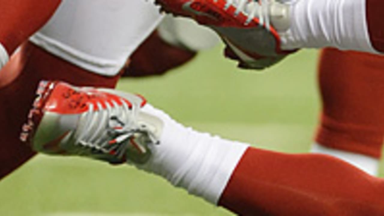 Victor-Cruz-121218-Spot.jpg