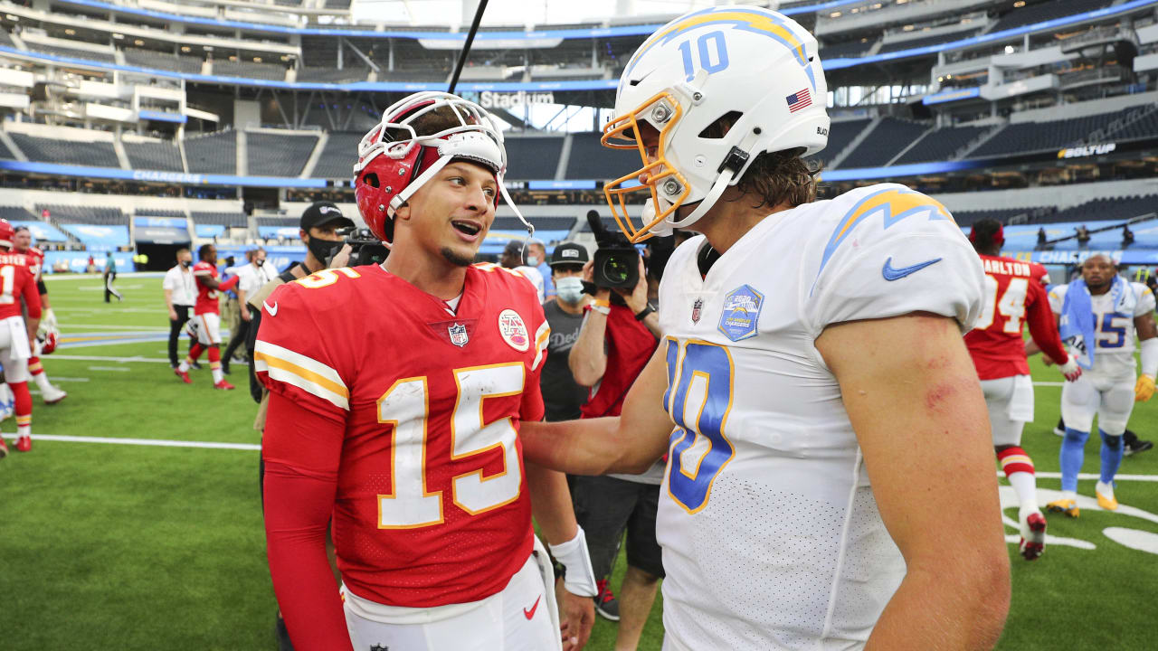 Chargers QB Justin Herbert responds to Patrick Mahomes' comment