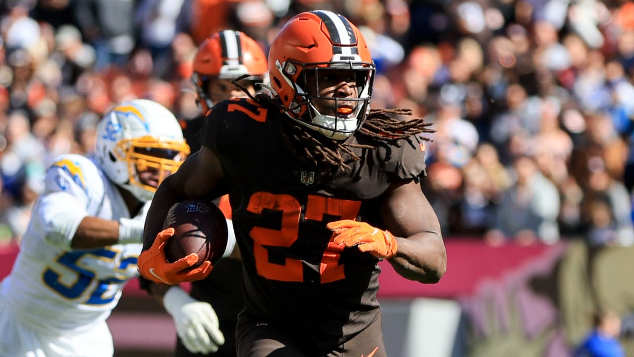 PFF suggests Browns RB Kareem Hunt as another Saints trade target