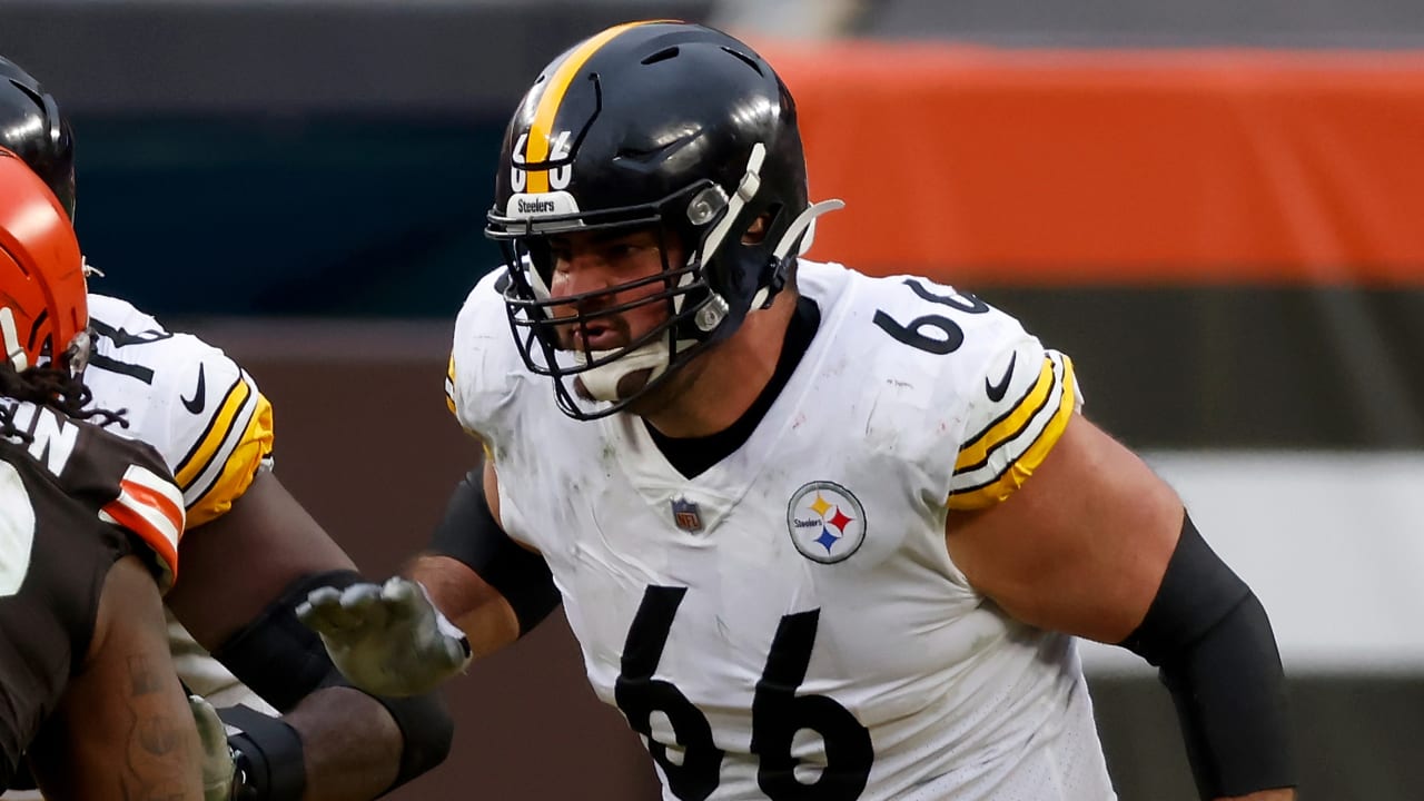 Longtime Steelers LT Alejandro Villanueva signs with rival Ravens