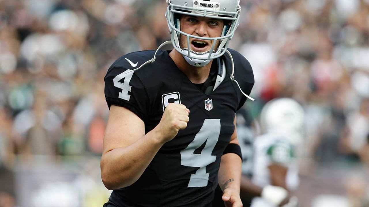 Derek Carr SL 151011