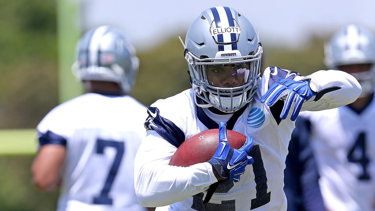 Ezekiel-Elliott-160516-SL.jpg