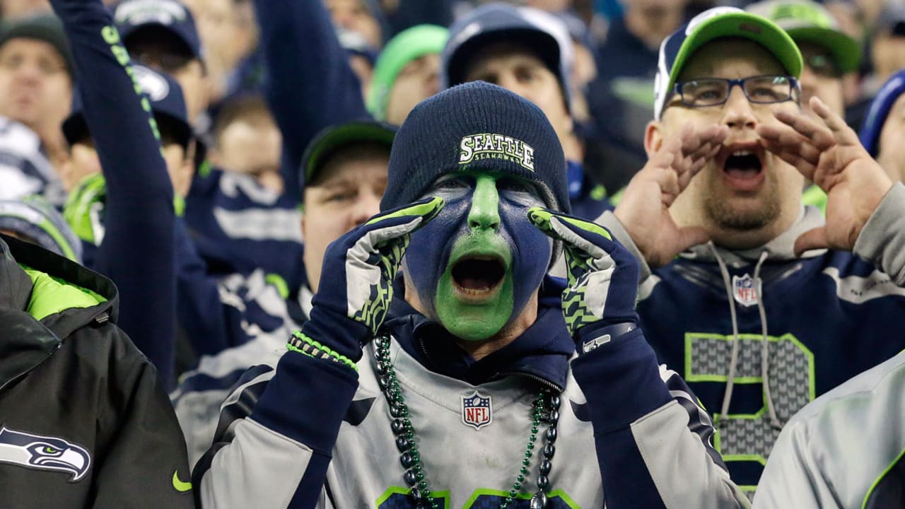 seahawks-fans-spot_151015.jpg