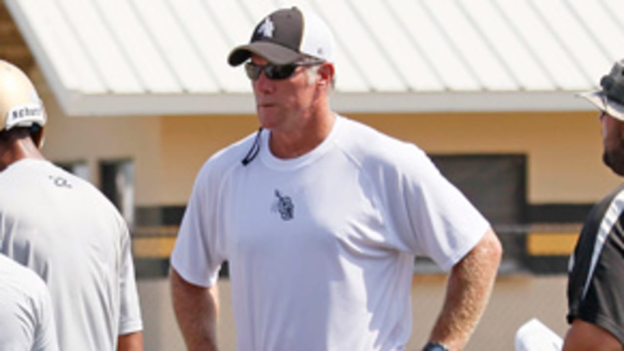 brett-favre-101413-spot.jpg