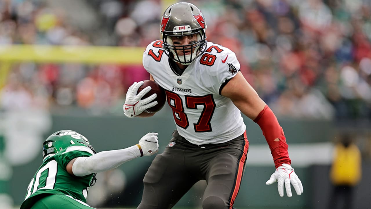 NFL Network host Peter Schrager sends speedy rusher to Falcons in