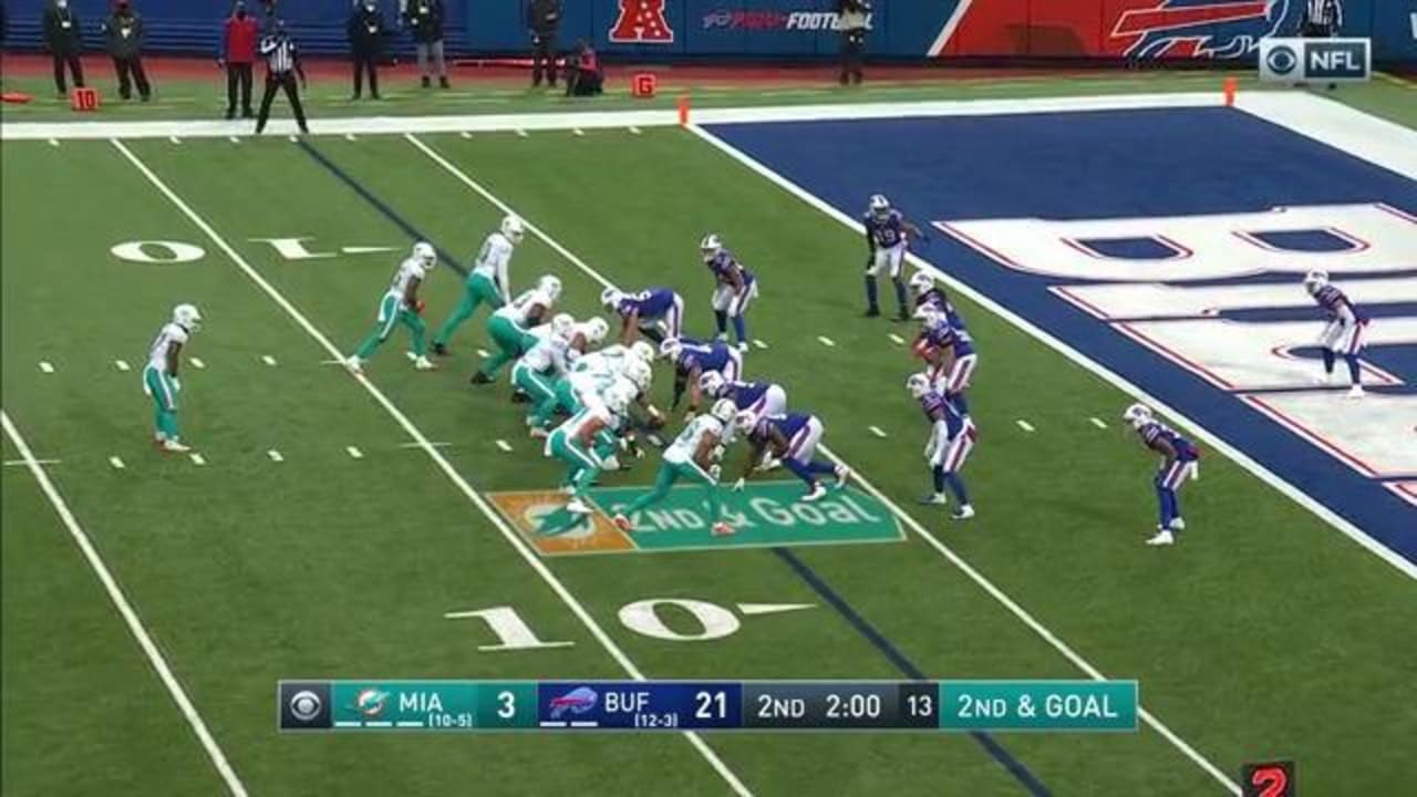 Buffalo Bills defensive end Mike Love blows up Dolphins jet sweep for HUGE tackle for loss
