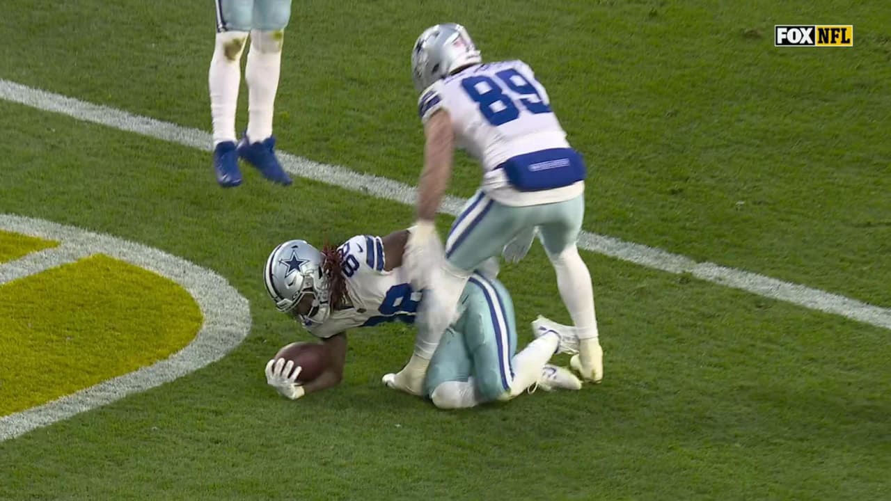 Dallas Cowboys wide receiver CeeDee Lamb (88)scores a touchdown against the  Green Bay Packers during an NFL football game Sunday, Nov. 13, 2022, in  Green Bay, Wis. (AP Photo/Jeffrey Phelps Stock Photo 