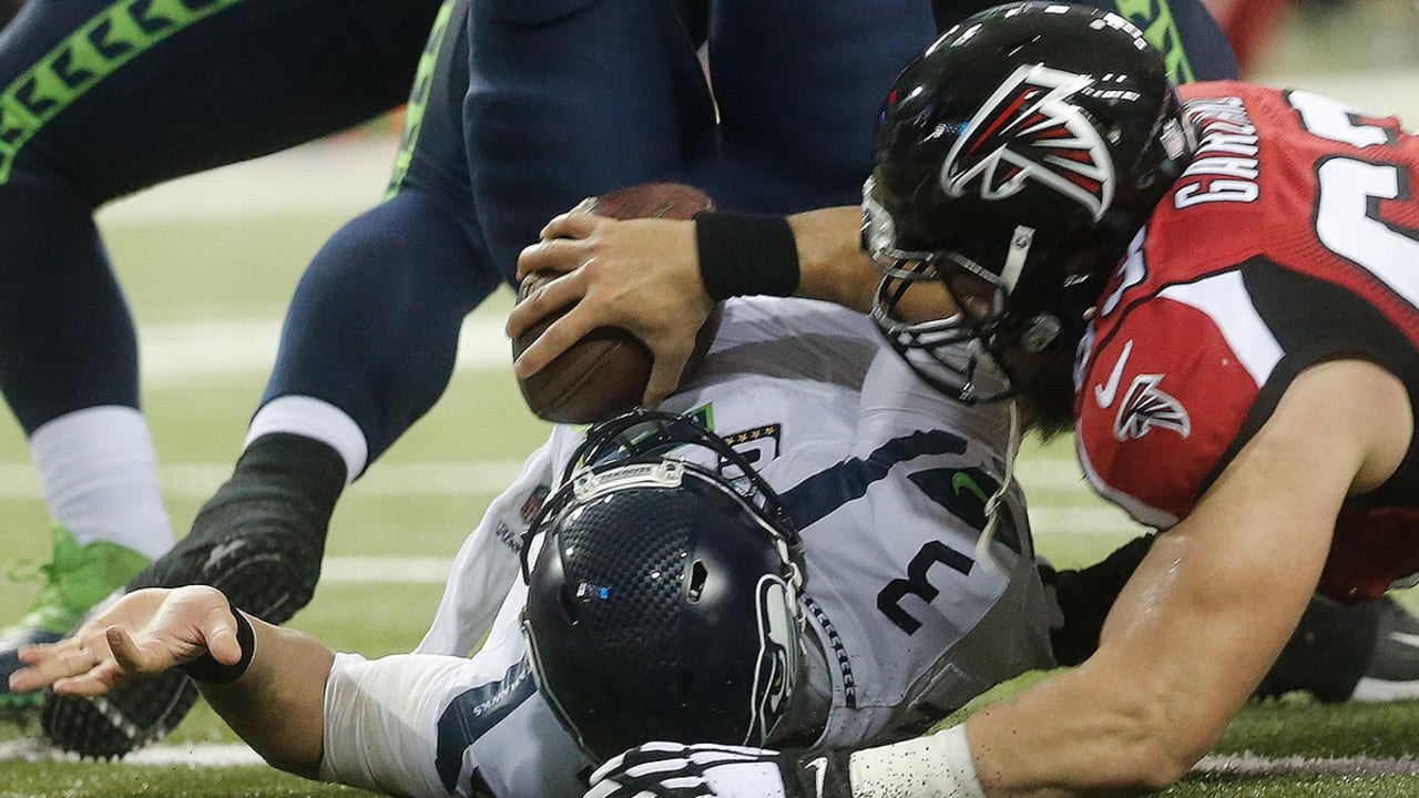 Russell-Wilson-170114-Spot.jpg