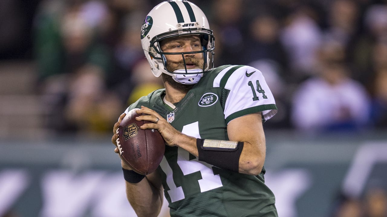 Arizona's NFL connections: Ryan Fitzpatrick signs with Tampa Bay Buccaneers