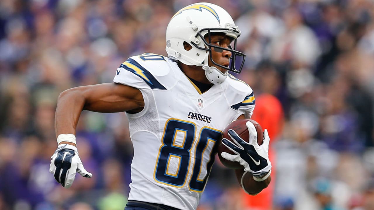 San Diego Chargers wide receiver Malcom Floyd scores on a 52-yard