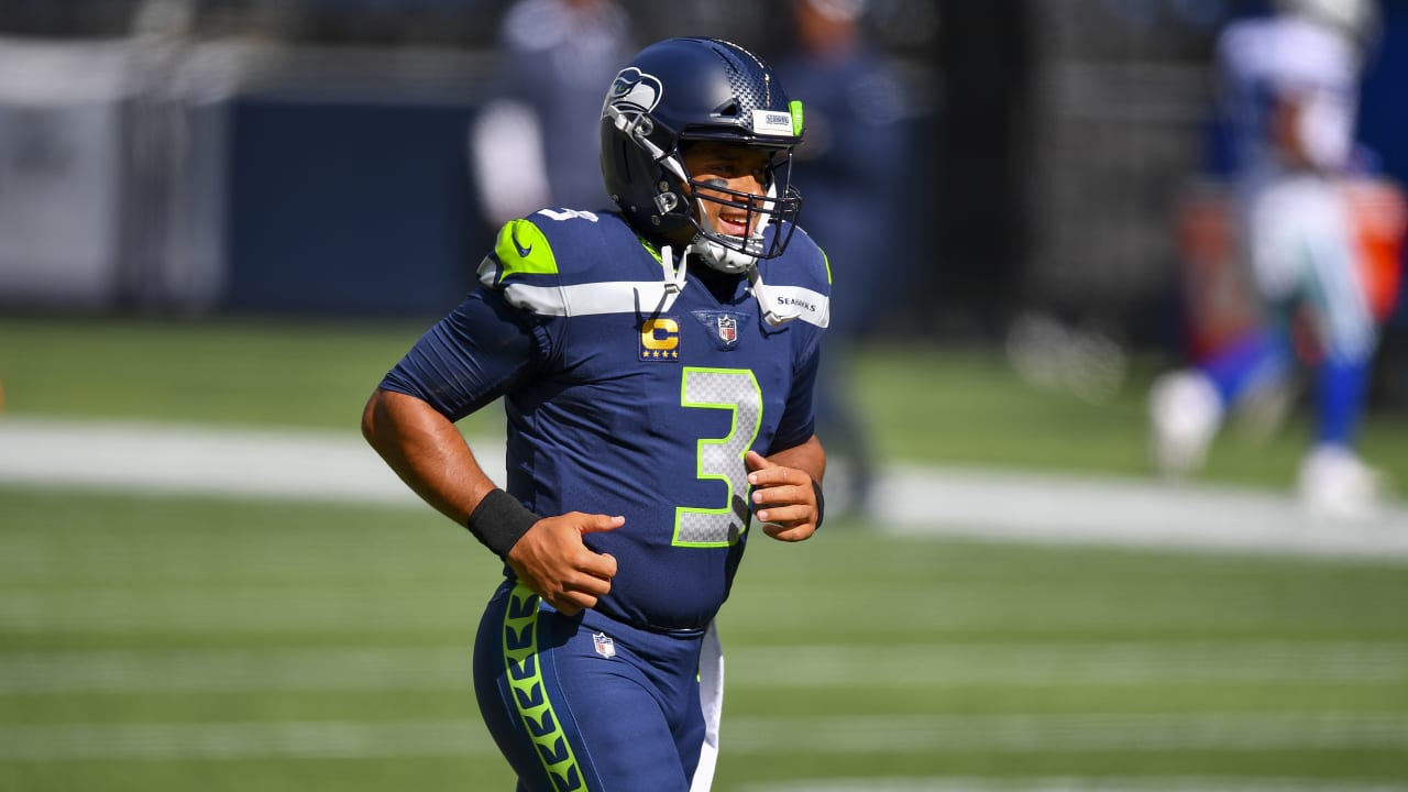 Russell Wilson leads Seattle Seahawks to win over Miami Dolphins