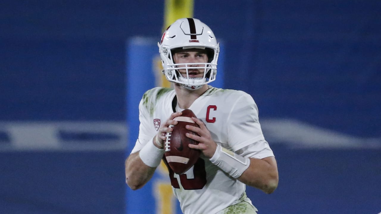 Texans select QB Davis Mills with their first pick of 2021 NFL Draft