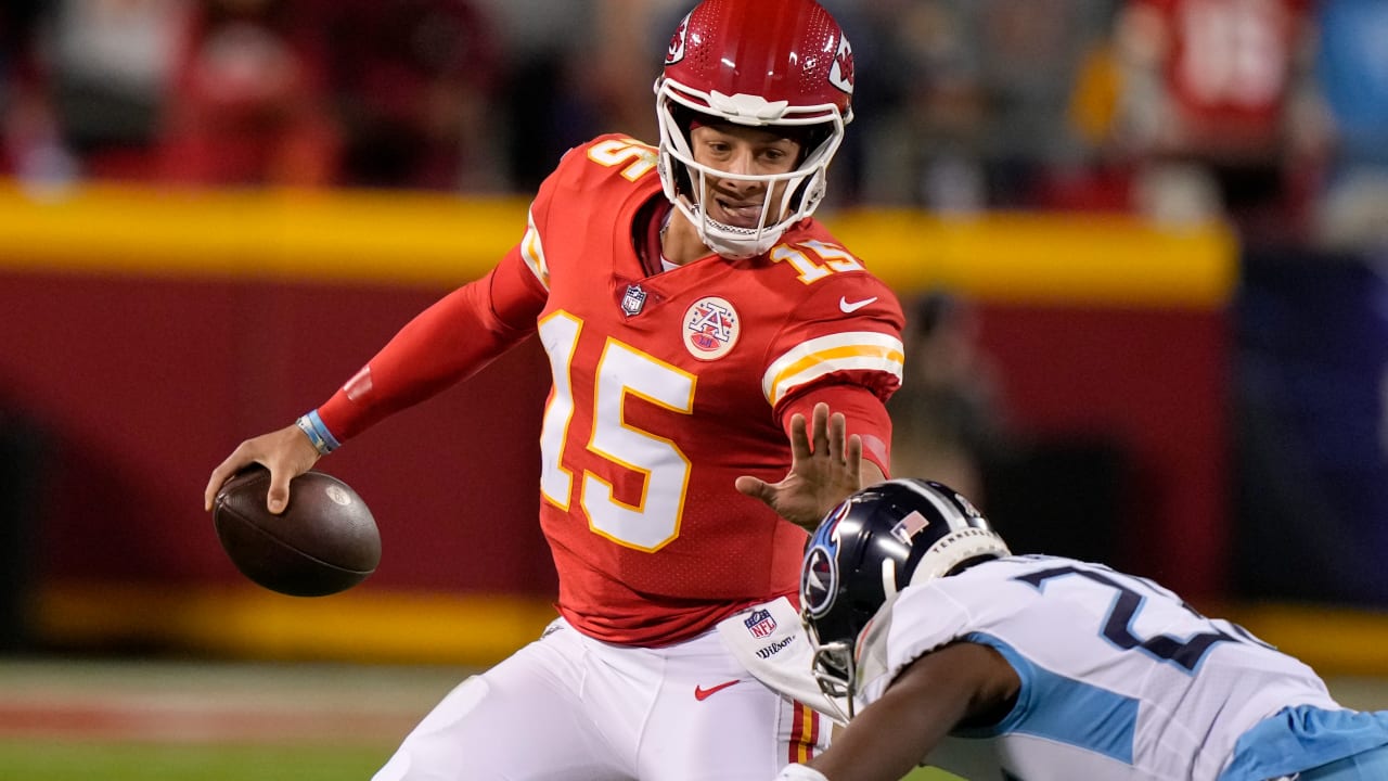 Kansas City Chiefs quarterback Patrick Mahomes (15) scrambles during an NFL  football game against the Washington Football Team, Sunday, Oct. 17, 2021,  in Landover, Md. (AP Photo/Mark Tenally Stock Photo - Alamy