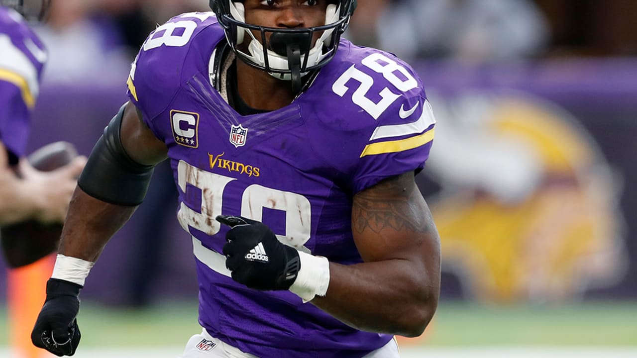 adrian-peterson-3-170228-sl.jpg