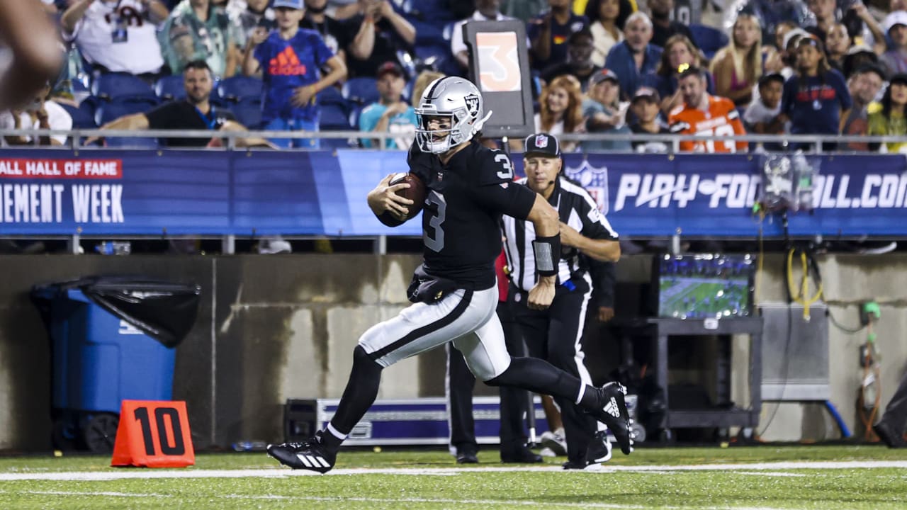 Patriots QB Jarrett Stidham comes off bench, throws first NFL TD pass