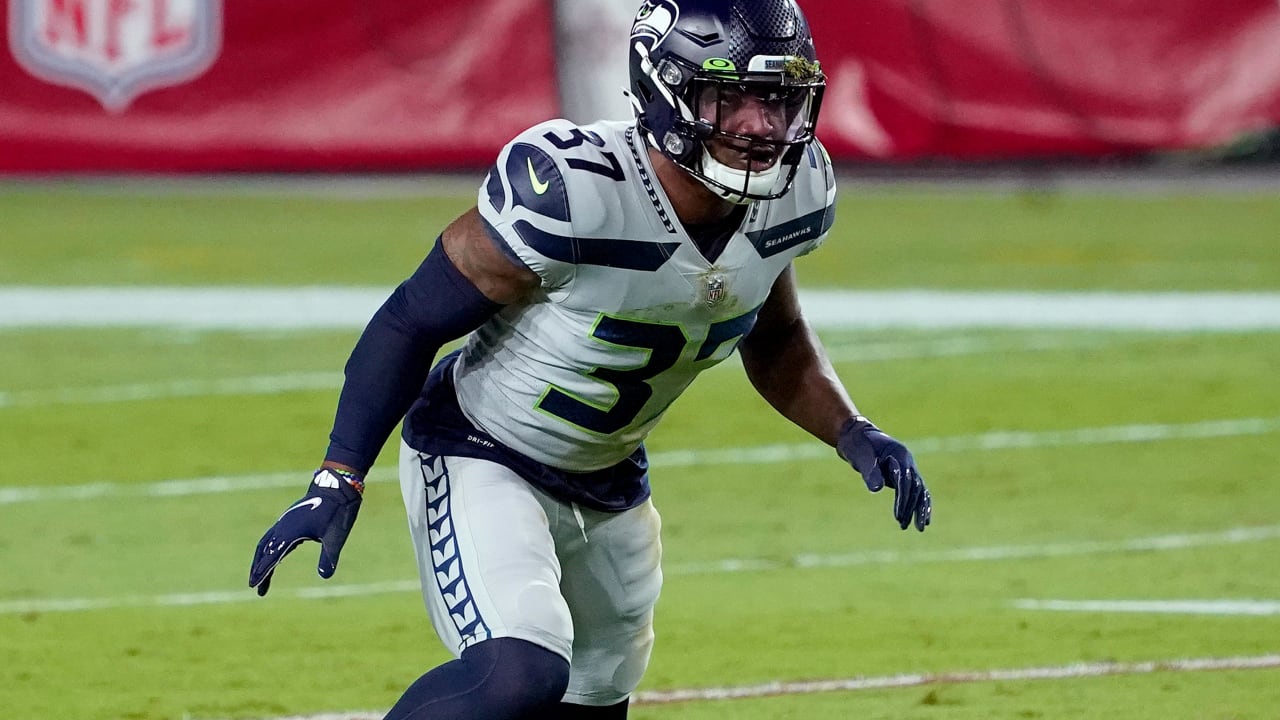 Seattle Seahawks free safety Quandre Diggs adjusts his helmet