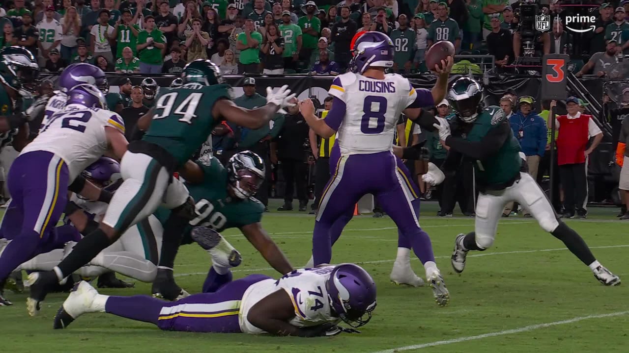 Cousins Connects With Jefferson For A 26-Yard Gain