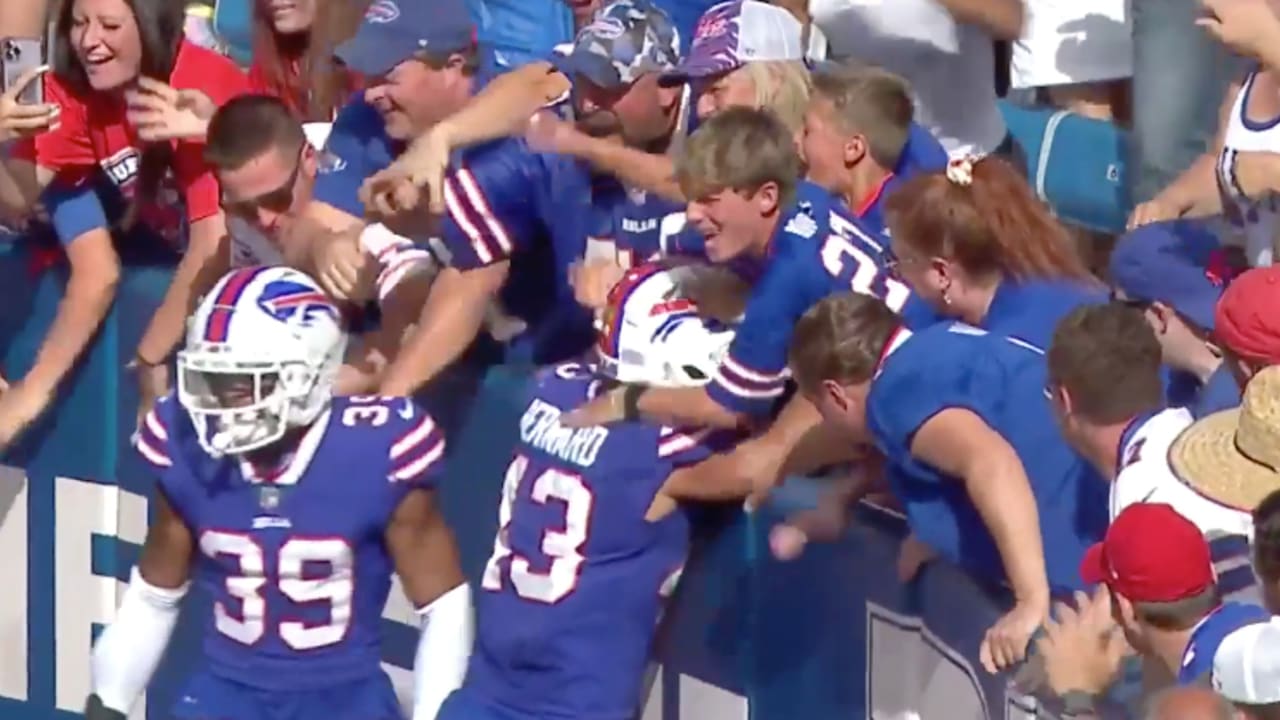 Can't-Miss Play: Bills defense goes scoop-and-score for TD