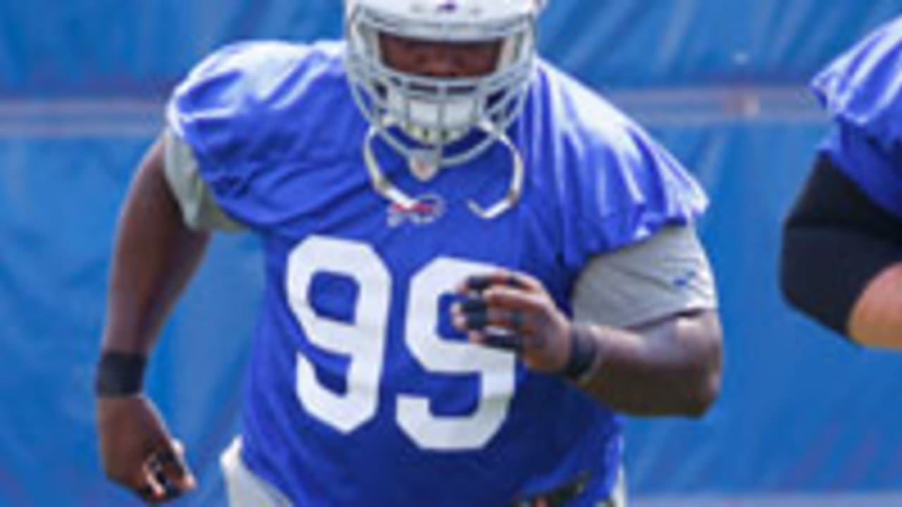 marcell-dareus-140724-spot.jpg