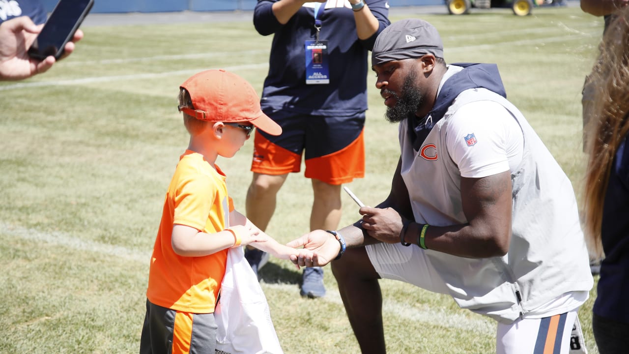 Jaylon Johnson named Bears' nominee for Man of Year Award