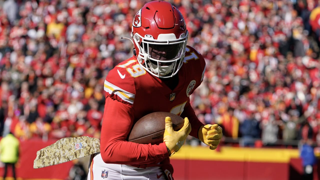 Toney Time: Chiefs wide receiver makes two huge plays in fourth quarter