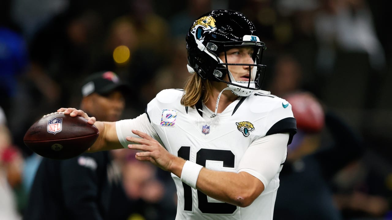 Trevor Lawrence comes through late and the Jaguars hold off the Saints,  31-24