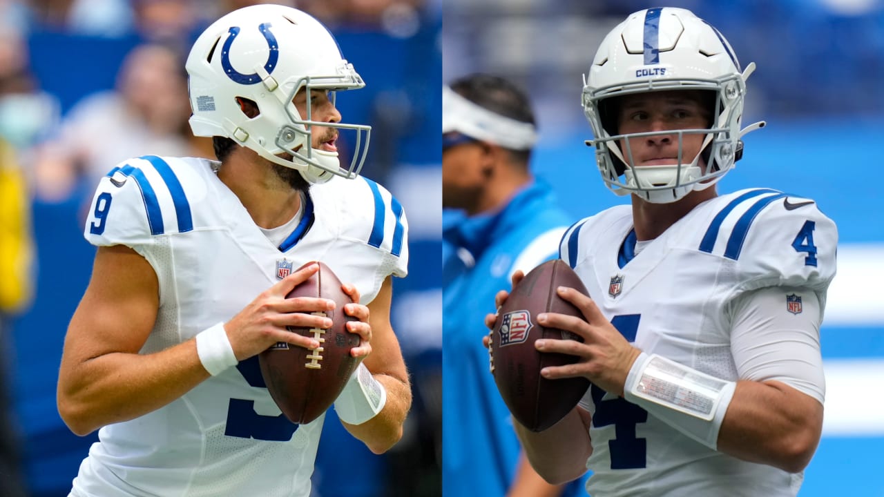 INDIANAPOLIS, IN - OCTOBER 30: Indianapolis Colts quarterback Sam Ehlinger  (4) warms up prior to an NFL game between the Washington Commanders and the  Indianapolis Colts on October 30, 2022 at Lucas