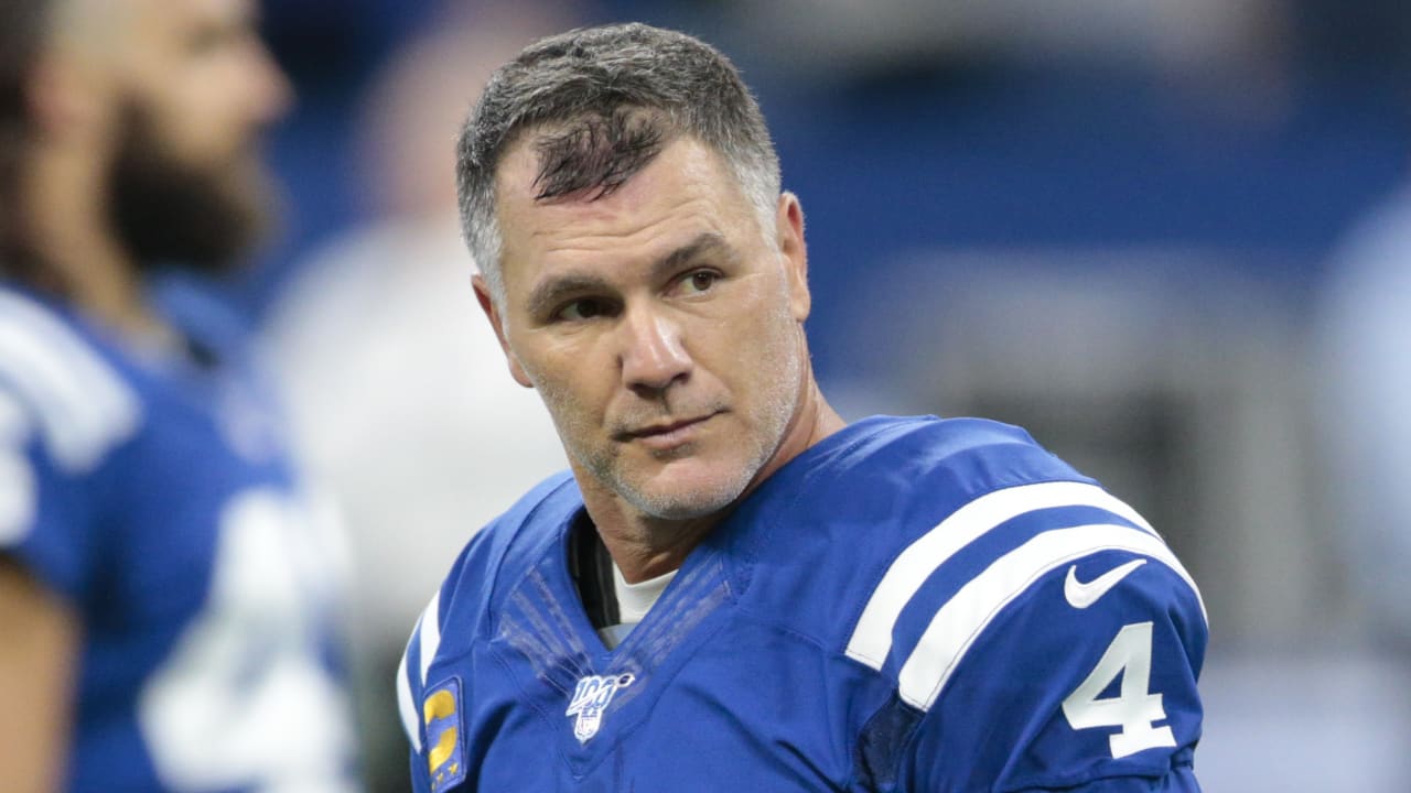 NFL all-time scoring leader Adam Vinatieri announces retirement