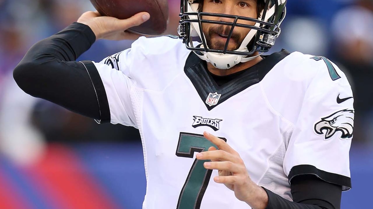Eagles-vs-Baccaneers-160811-SL.jpg