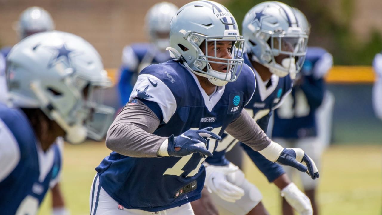 Watch: Cowboys' Micah Parsons runs onto field late, still makes tackle  against Titans