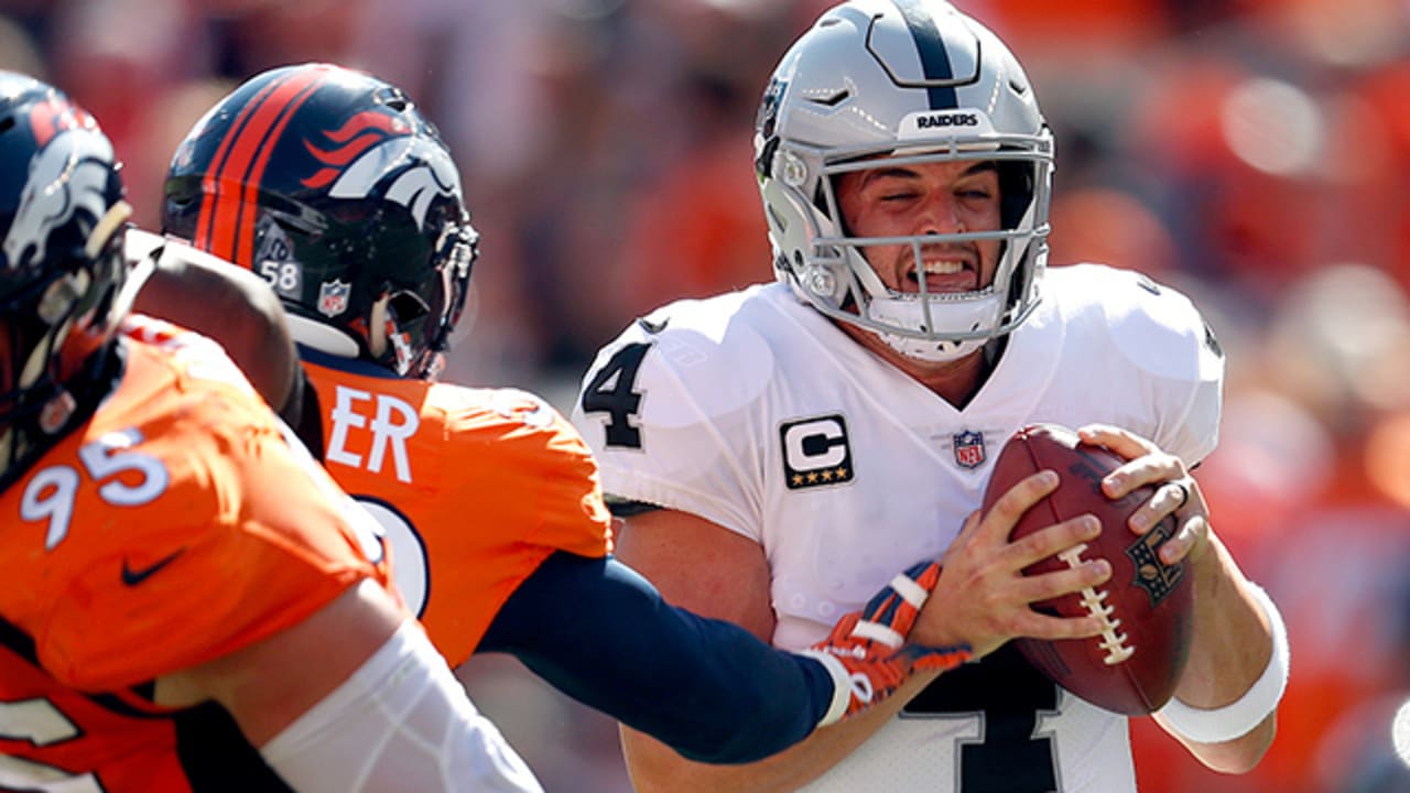 Von Miller bears down on Carr for third-down sack