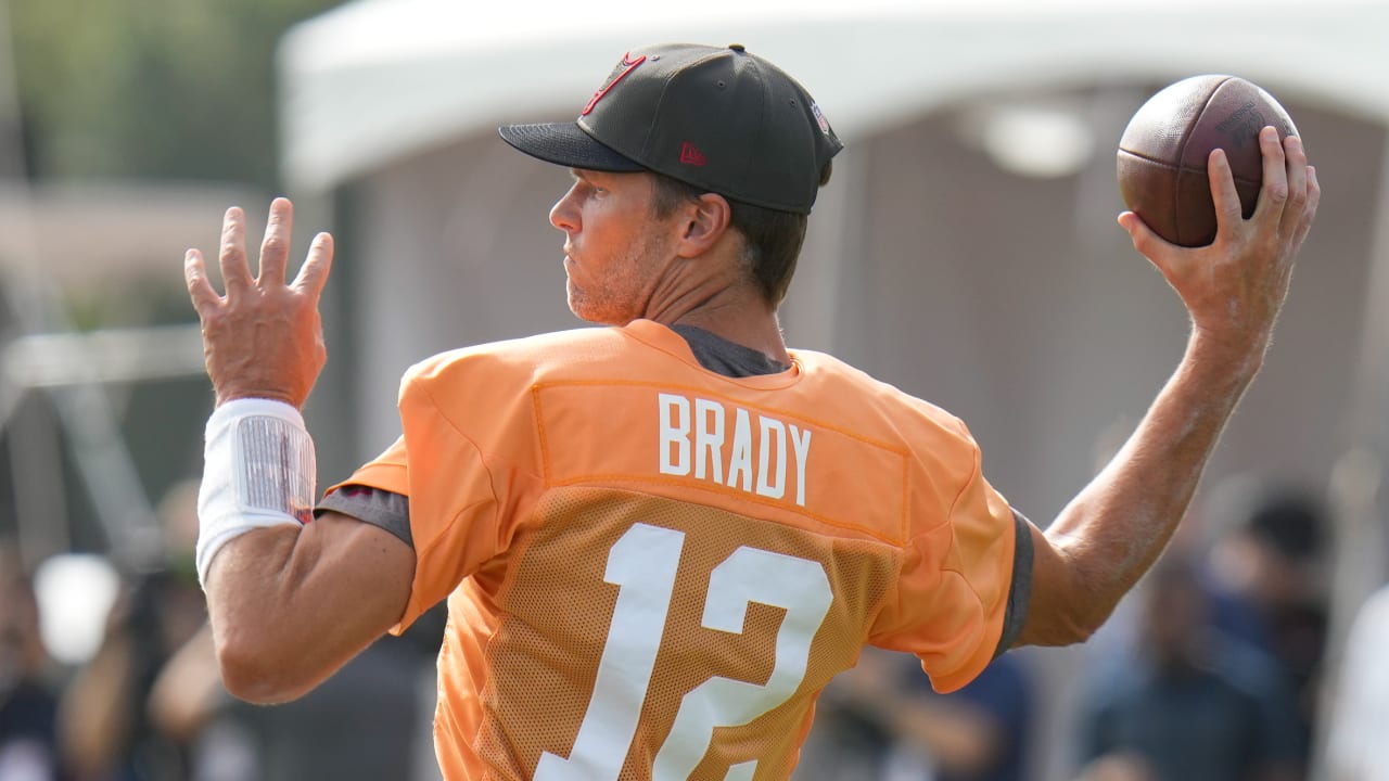 No butterflies': Tom Brady feels at home during scrimmage in Buccaneers'  stadium