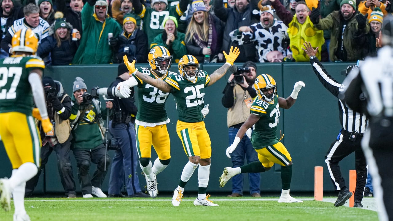 Can't-Miss Play: Green Bay Packers defensive back Keisean Nixon's 105-yard  kick-return TD marks NFL's longest score of 2022