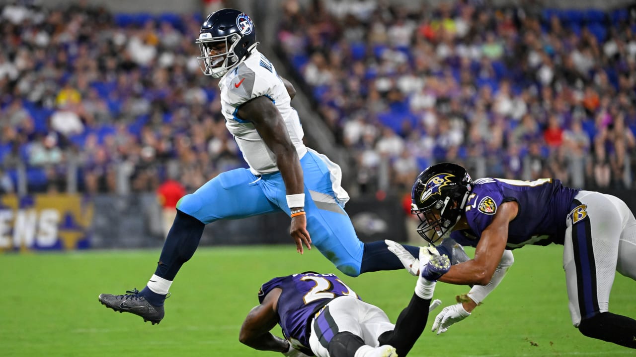 Titans' Malik Willis explodes for 50-yard run