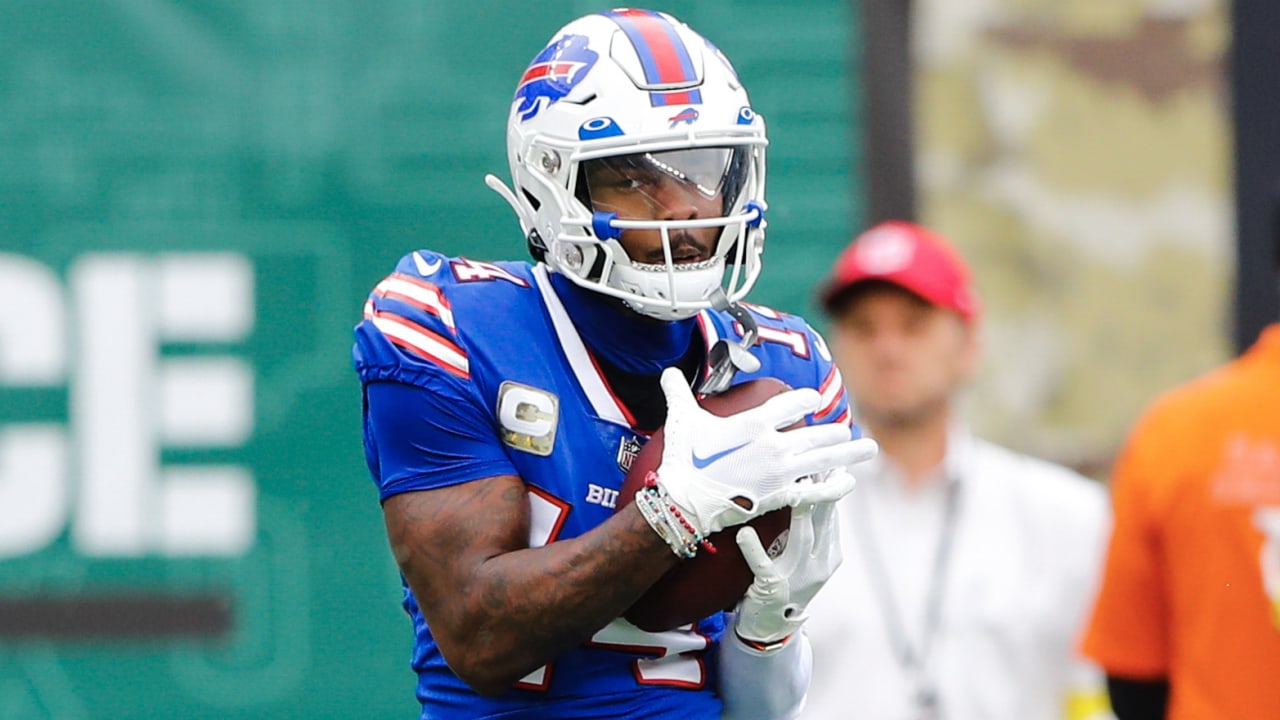 Buffalo Bills wide receiver Stefon Diggs burns New York Jets cornerback
