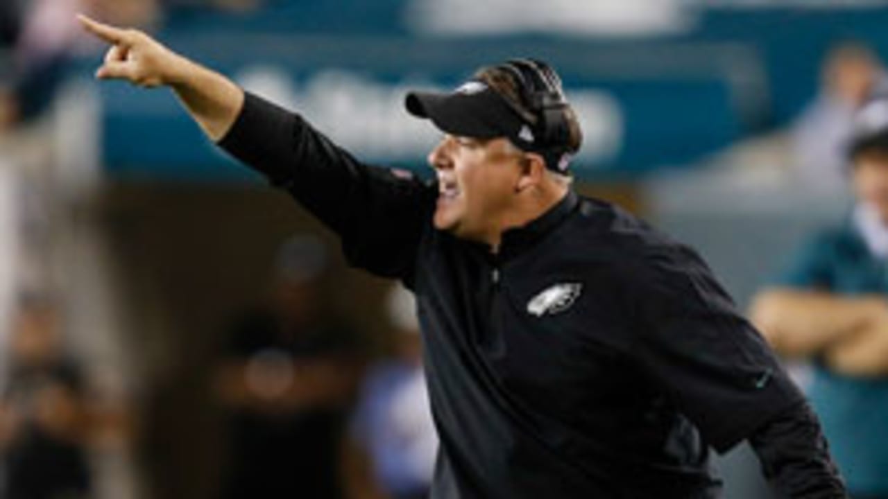 Chip Kelly-131004.jpg