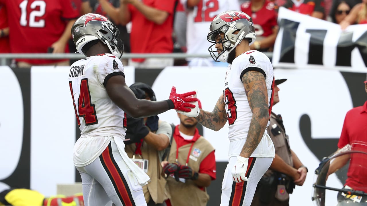 Tampa Bay Buccaneers Wide Receiver Mike Evans' Filthy Route Leads To ...