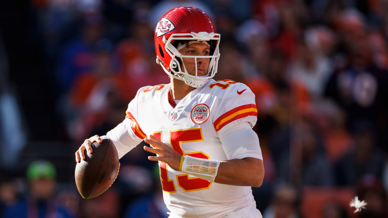 Top 10 Patrick Mahomes Plays from the 2022 Season