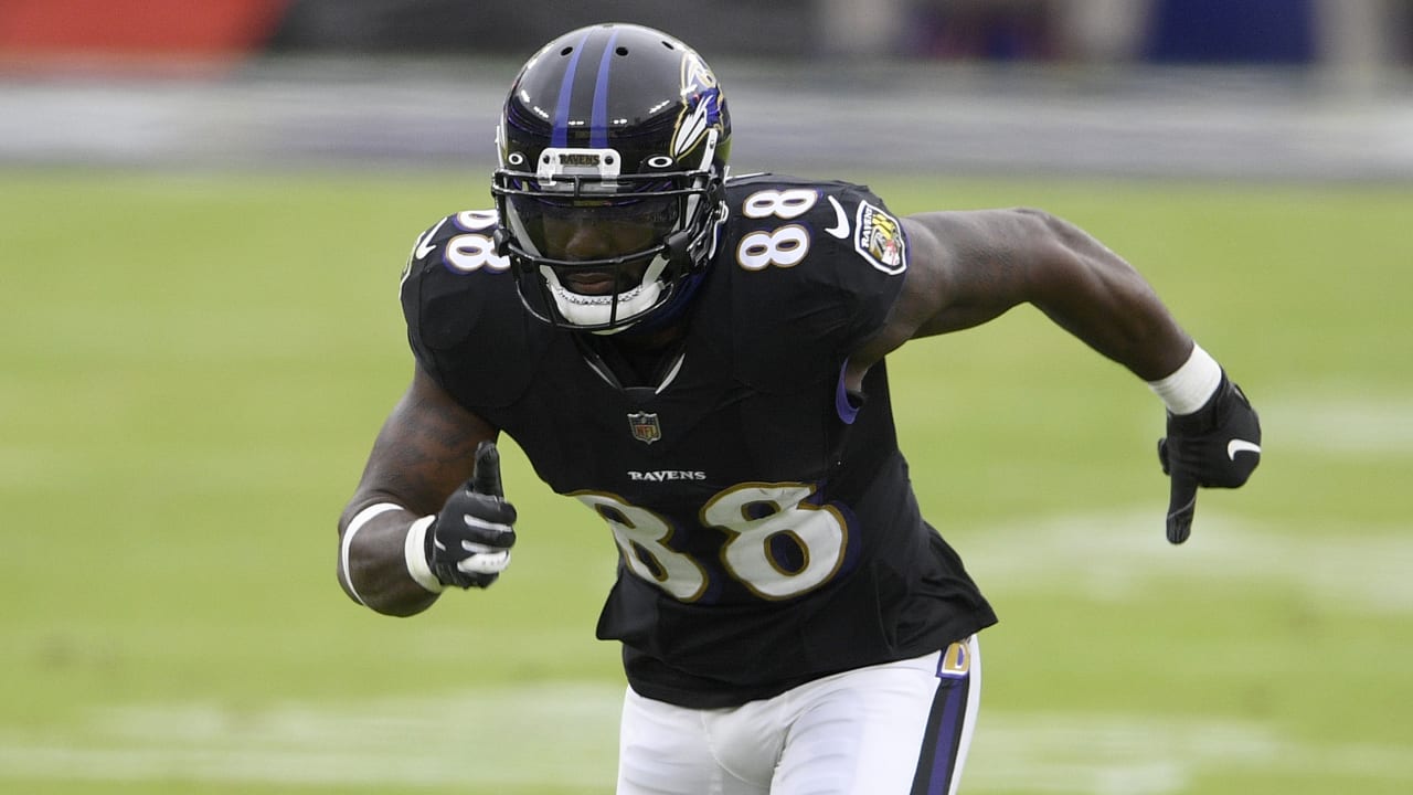 Ravens receiver Dez Bryant tests positive for COVID