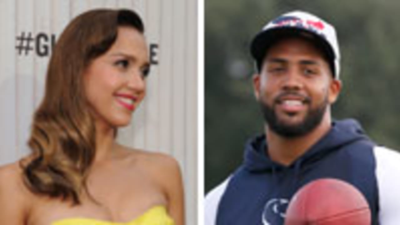 jessica-alba-arian-foster-130905-spot.jpg