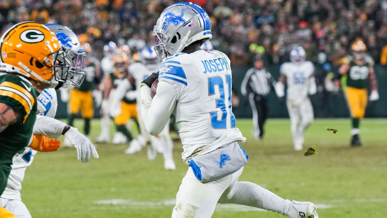 Lions defender Kerby Joseph picks off Aaron Rodgers