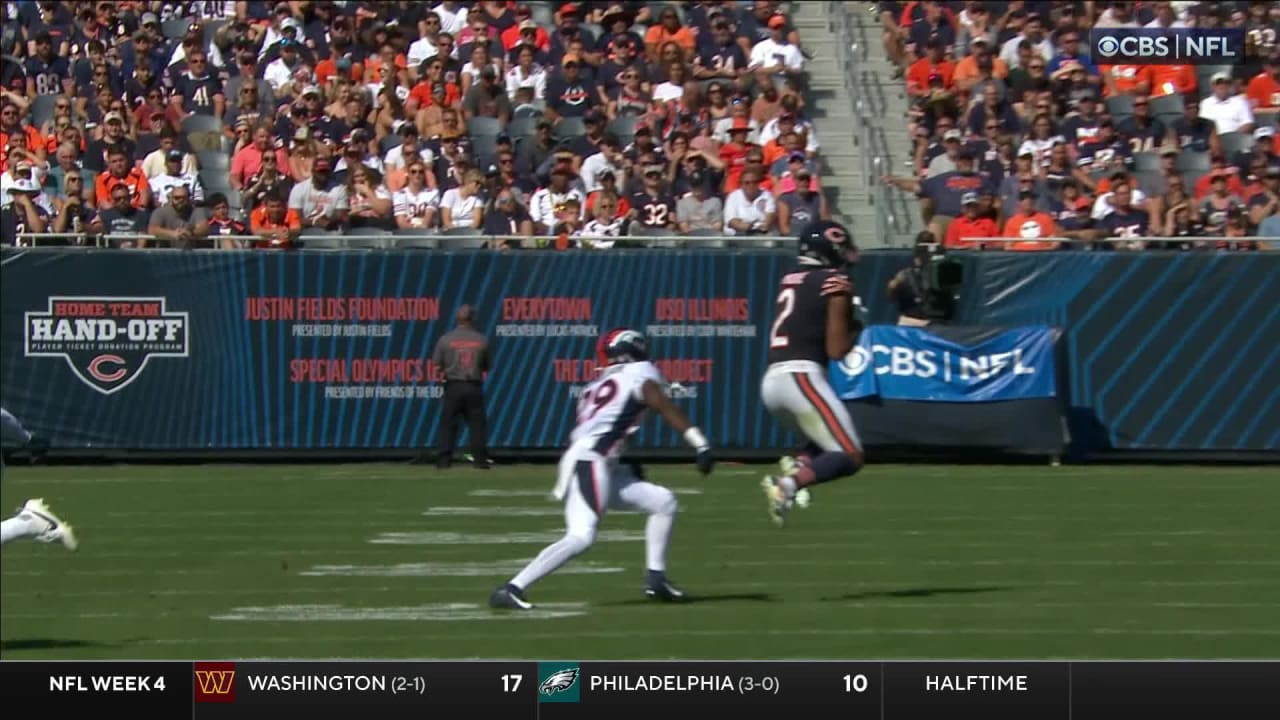 Chicago Bears wide receiver DJ Moore surpasses 100yard receiving mark