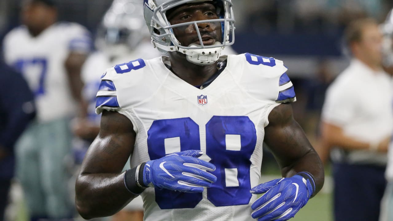 Cowboys WR Dez Bryant out after concussion in practice, Sports