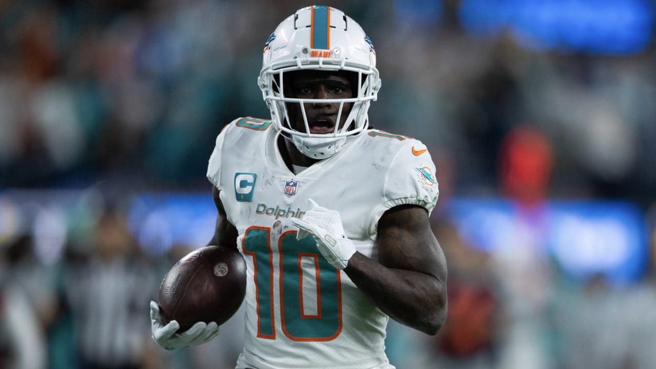 NFL Network's Cameron Wolfe shares what stands out at Miami Dolphins  training camp