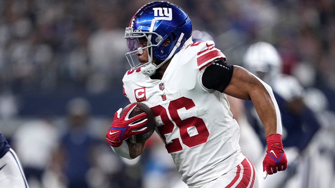 New York Giants running back Saquon Barkley cashes in TD run after wide ...