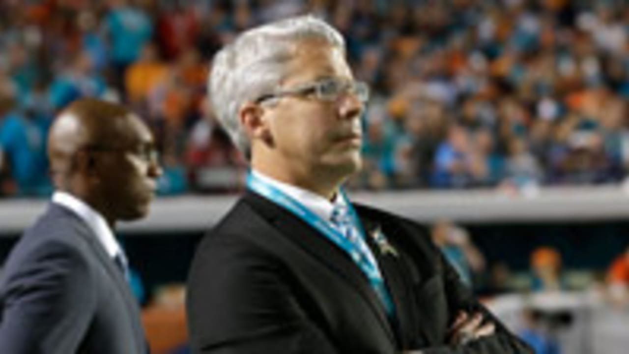 Dennis-Hickey-sl-122214.jpg