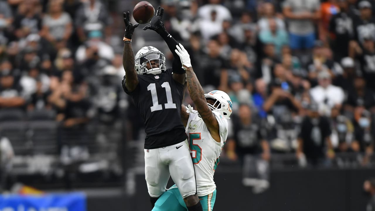 Las Vegas Raiders wide receiver Jakobi Meyers shows textbook toe-tap  technique on a 13-yard sideline grab