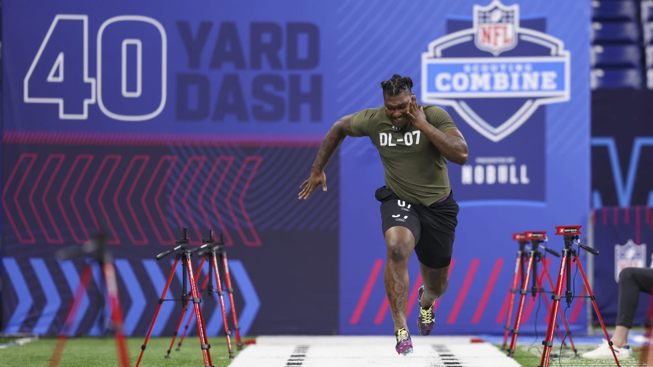 Defensive Tackle Gervon Dexter Sr. Runs Official 4.88-second 40-yard ...