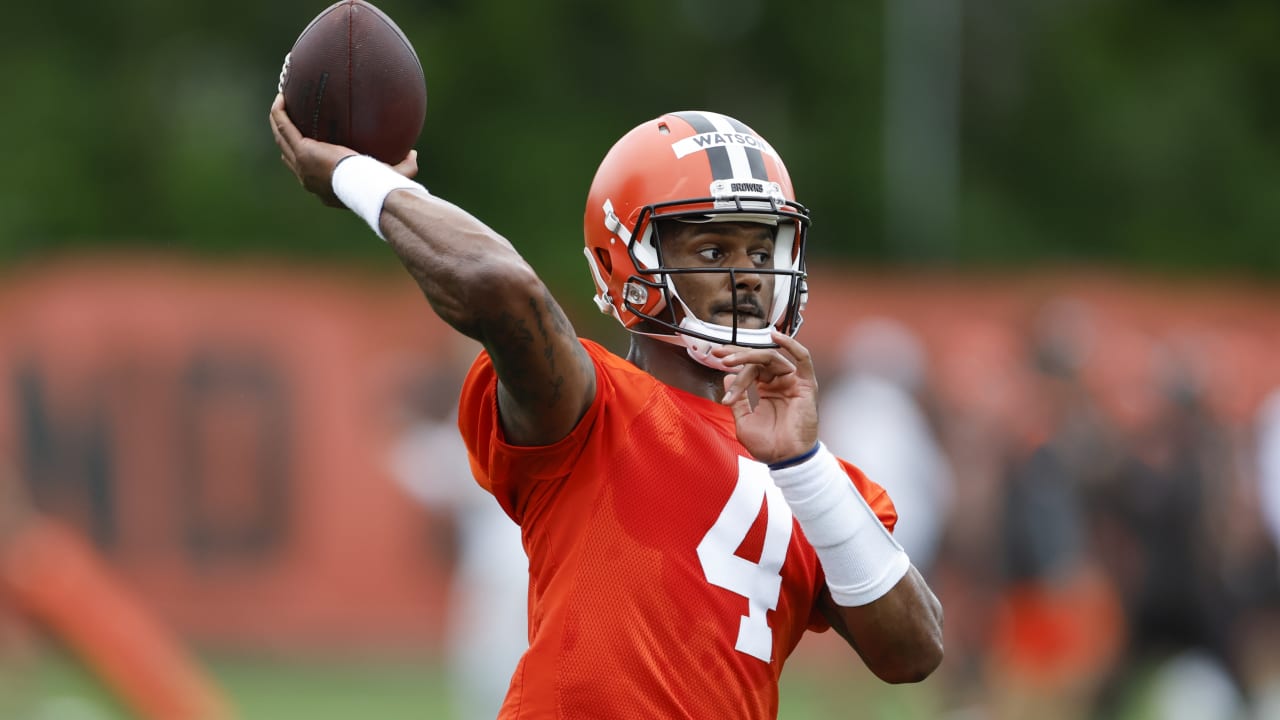 On the NFL: Quarterback questions everywhere as NFL training camps kick off